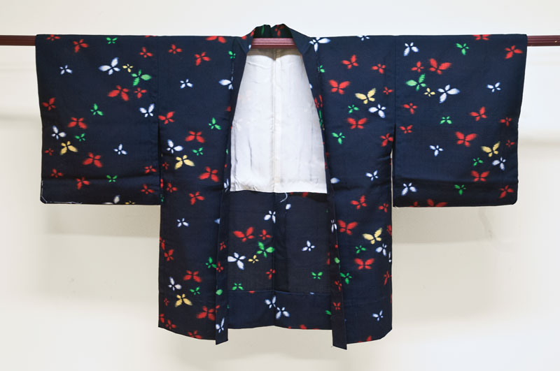 Japansk vintage haori/kimono-jacka av siden att köpa via Tradera.